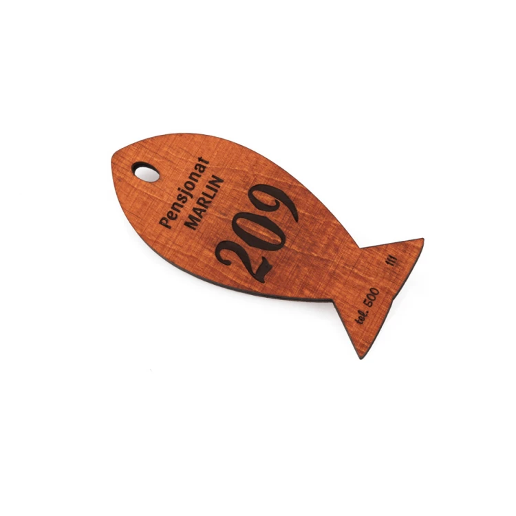 Brelok drewniany Fish 1 - kolor oranż wym. 110x48mm - BD043