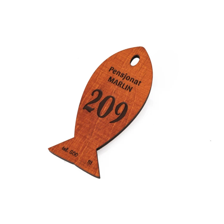 Brelok drewniany Fish 1 - kolor oranż wym. 110x48mm - BD043
