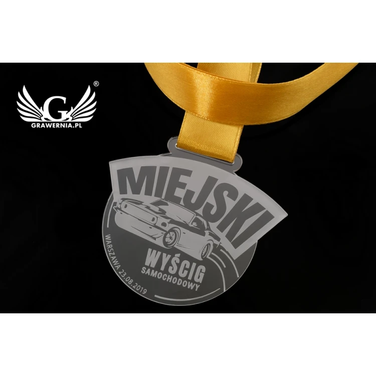 Medal akrylowy grawerowany laserem - wymiary: 82x65mm - gr. 3mm - MGR044
