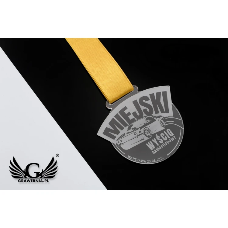 Medal akrylowy grawerowany laserem - wymiary: 82x65mm - gr. 3mm - MGR044