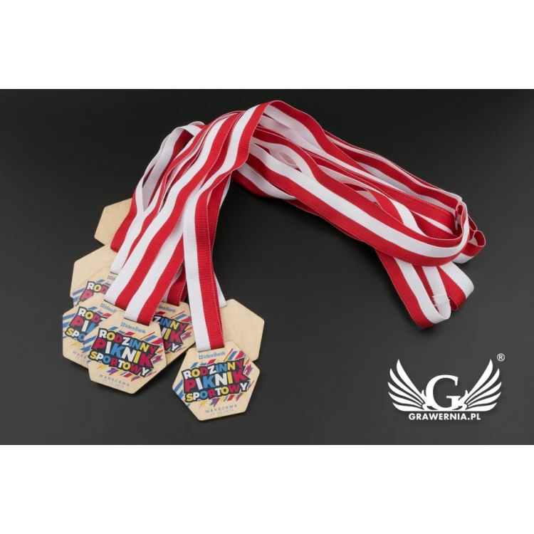 Medal drewniany druk UV - wymiary: 64x54mm - MGR078 