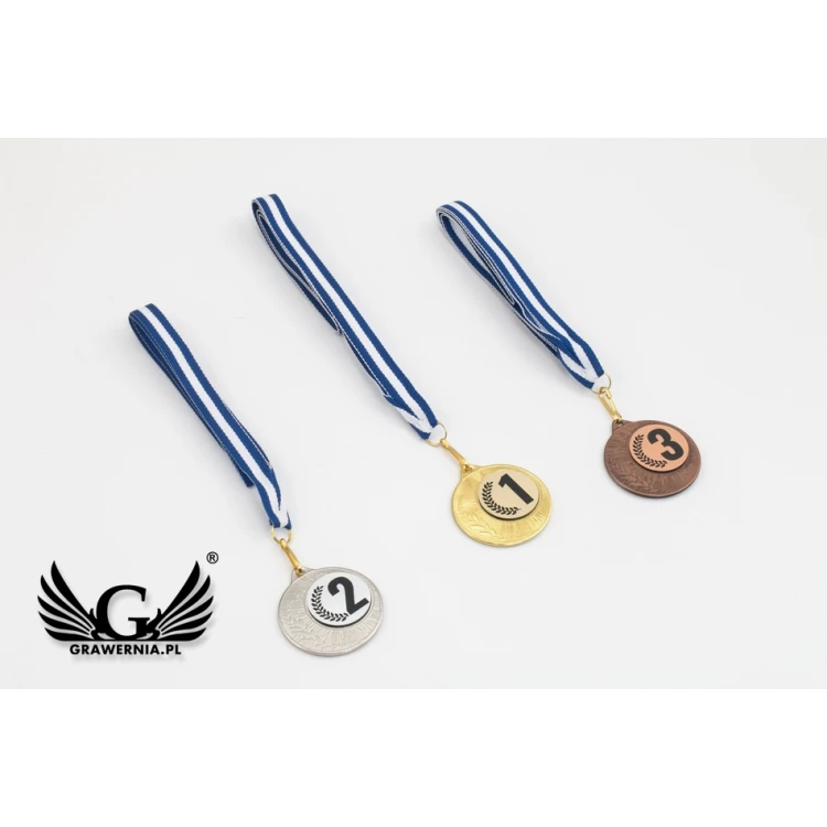 Medale metalowe z grawerowanym emblematem - średnica 40mm - ME0240