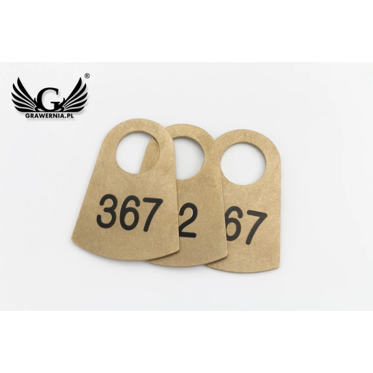 Numerki do szatni z mosiądzu - Harold Gold gr. 2mm - wym: 47x65mm - BMZ009
