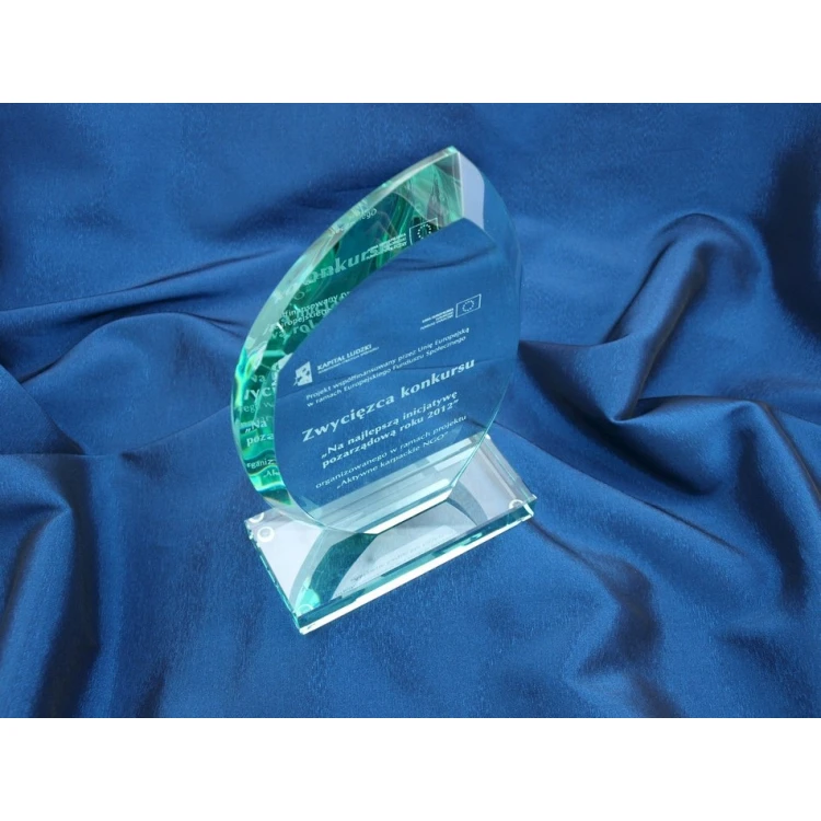 Trofeum szklane w etui - INES
