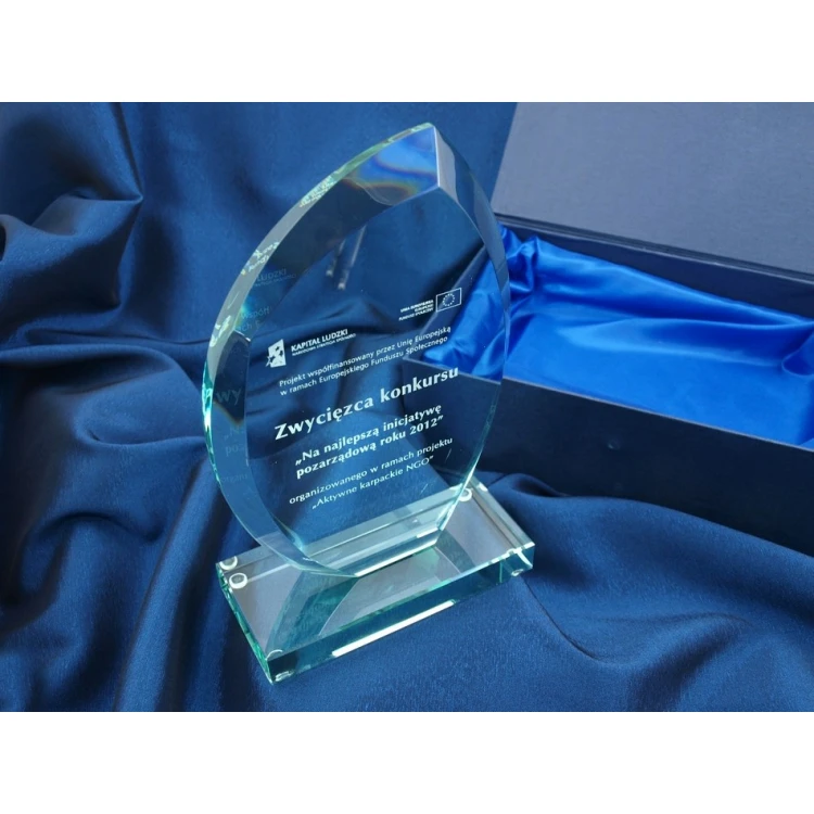 Trofeum szklane w etui - INES