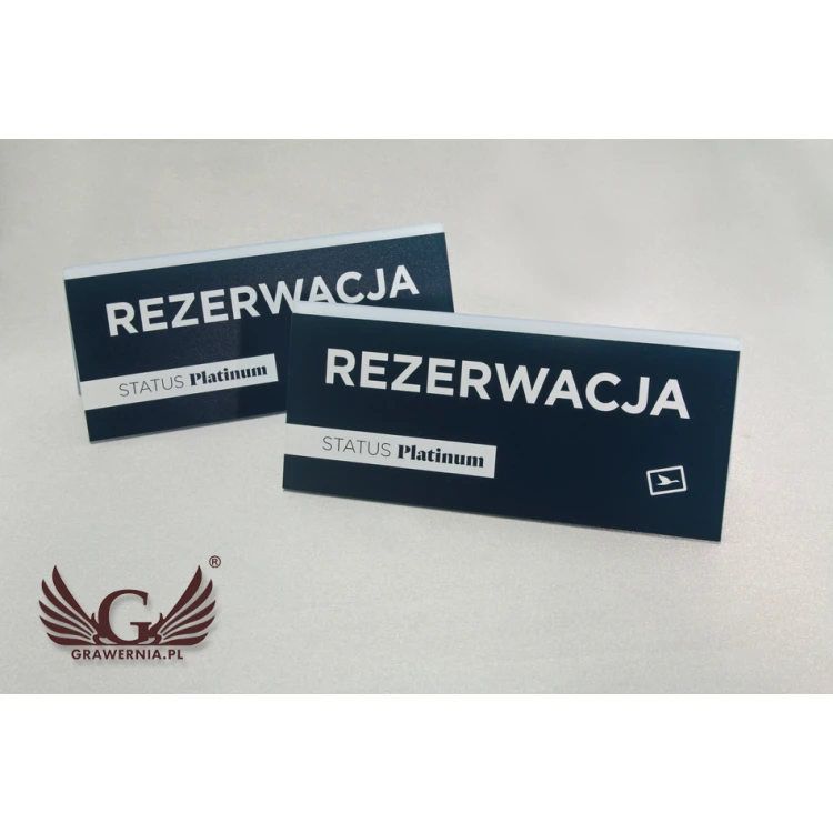 Rezerwacja - stojak z dowolnym napisem - wym. 150x65mm - szroniony akryl - druk UV - REZ007
