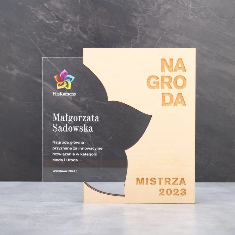 Statuetka akrylowa z drewnianymi elementami - jubileuszowa nagroda dla firmy - wys. 22cm - DTA106