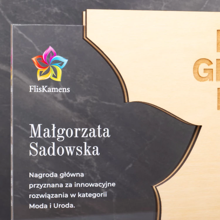 Statuetka akrylowa z drewnianymi elementami - jubileuszowa nagroda dla firmy - wys. 22cm - DTA106