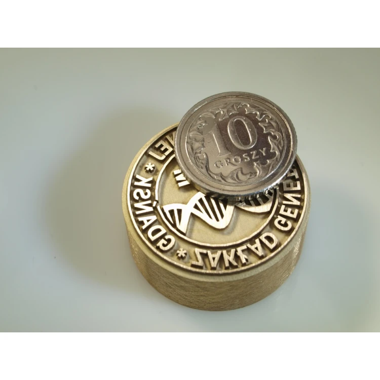 Stempel z mosiądzu - średnica 25mm głębokość graweru około 0,8mm