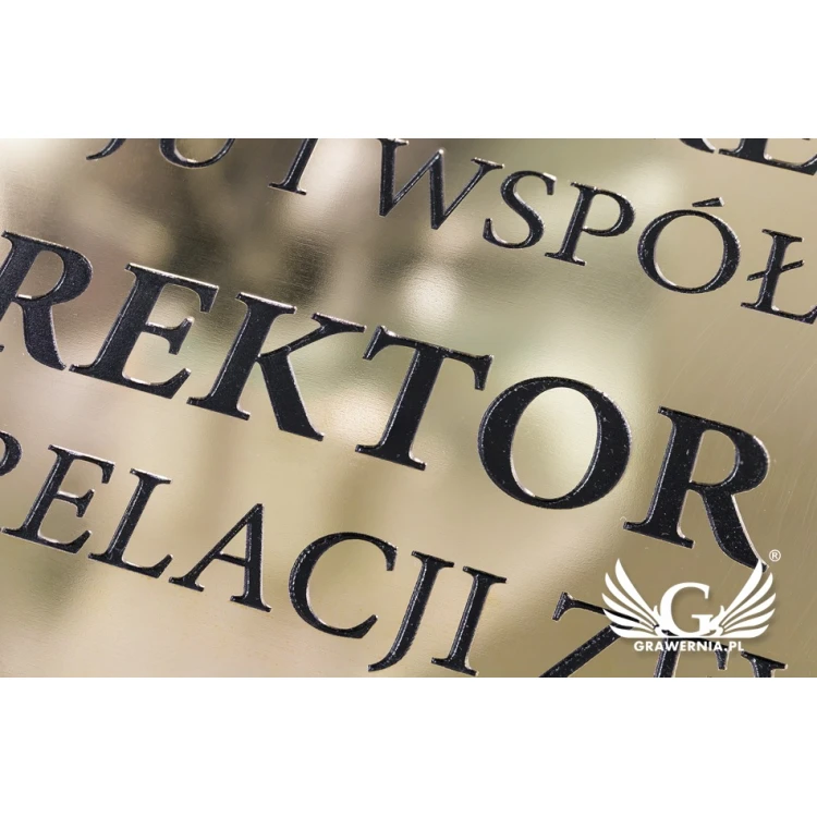 Szyld informacyjny z mosiądzu, tablica mosiężna - polerowany, grawer CNC czerniony - SZ135 - wym. 300x115mm 