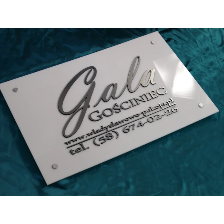 SZYLD Z WYPUKŁYM LOGO TWOJEJ FIRMY - SZ022 - wym. 700x450mm