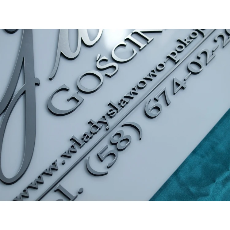 SZYLD Z WYPUKŁYM LOGO TWOJEJ FIRMY - SZ022 - wym. 700x450mm