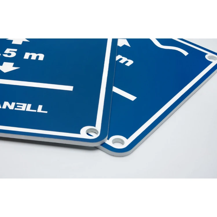 Tabliczka grawerowana informacyjna głębokość basenu - wym. 150x150mm - niebieski laminat 3mm - TAB254 