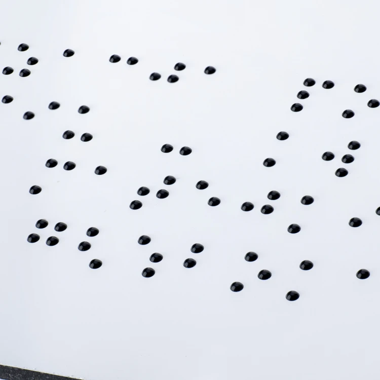Tabliczka z białego dibondu z pismem Braille'a - wym. 297x210mm (A4) - TAB474