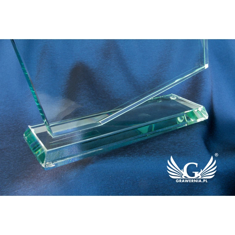 Trofeum szklane w etui - PRISM - grawerowane laserem - TSZ052