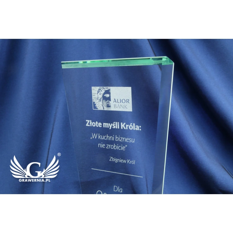 Trofeum szklane - SANTO - wysokość 25cm