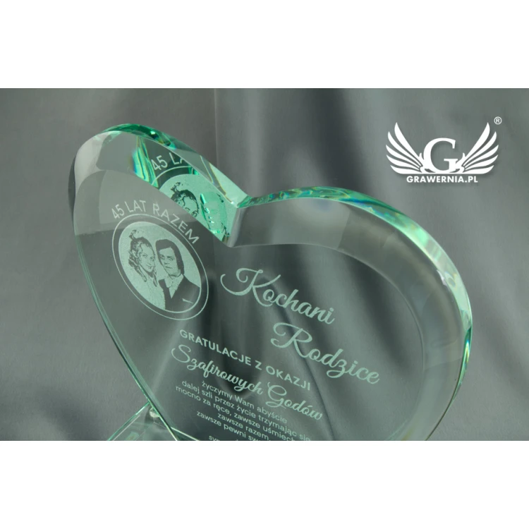 Trofeum szklane w etui - SERCE 3 - TSZ050