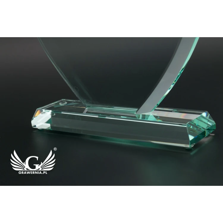 Trofeum szklane w etui - SERCE 3 - URODZINY - TSZ095