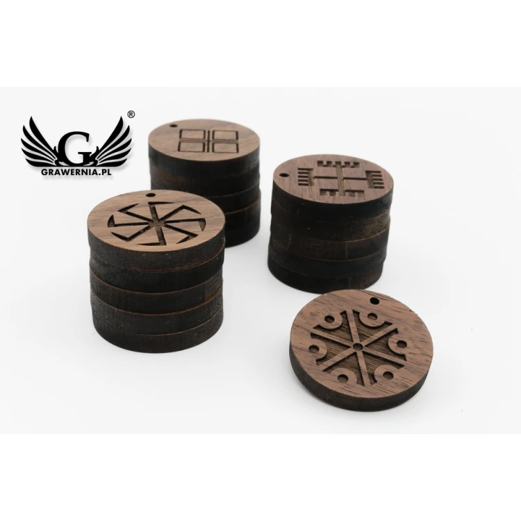 Zawieszki drewniane grawerowane - wym. 30x30mm - EDR023 
